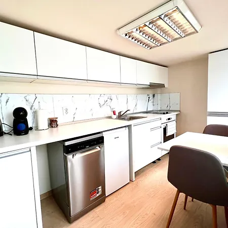 Sun By Elite- Full Equip, Free Parking, Near Iulius And Aquapark Apartmán