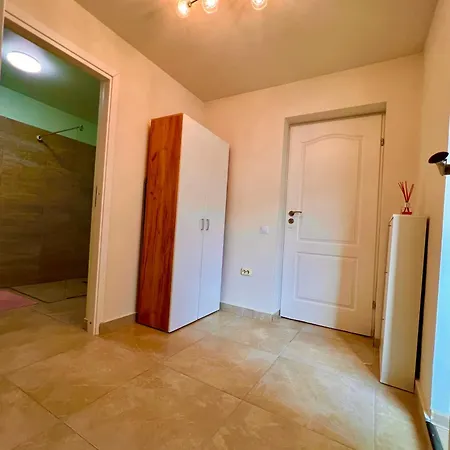 Sun By Elite- Full Equip, Free Parking, Near Iulius And Aquapark Apartmán